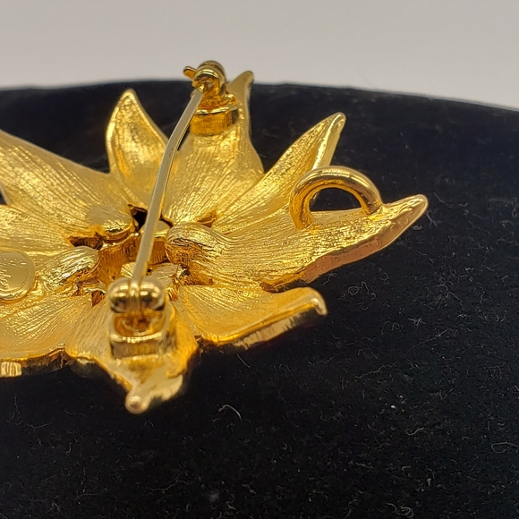 Christopher Radko Poinsettia Earrings/Brooch set - Picture 15 of 16